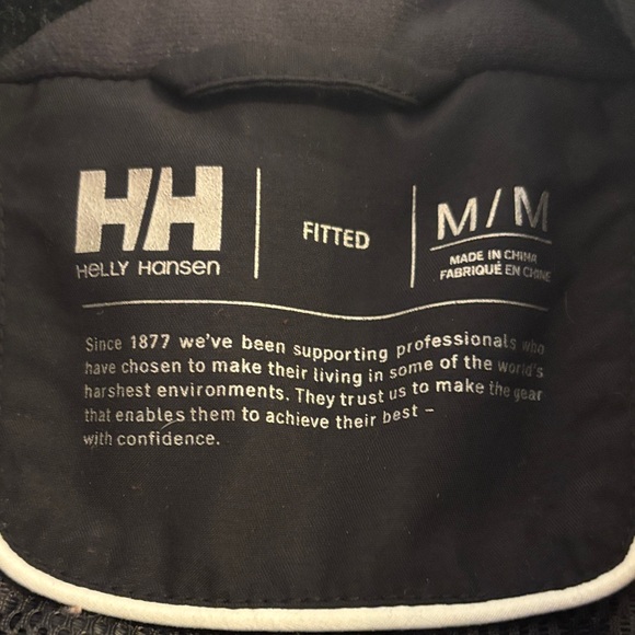 Women’s Helly Hansen Black and White Ski Jacket with Red Accents - size M - Picture 5 of 6